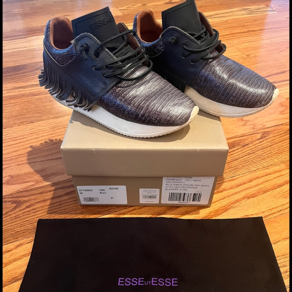 Esseutesse Leon Leather Fringe Sneakers Color Ashphalt Size 37
